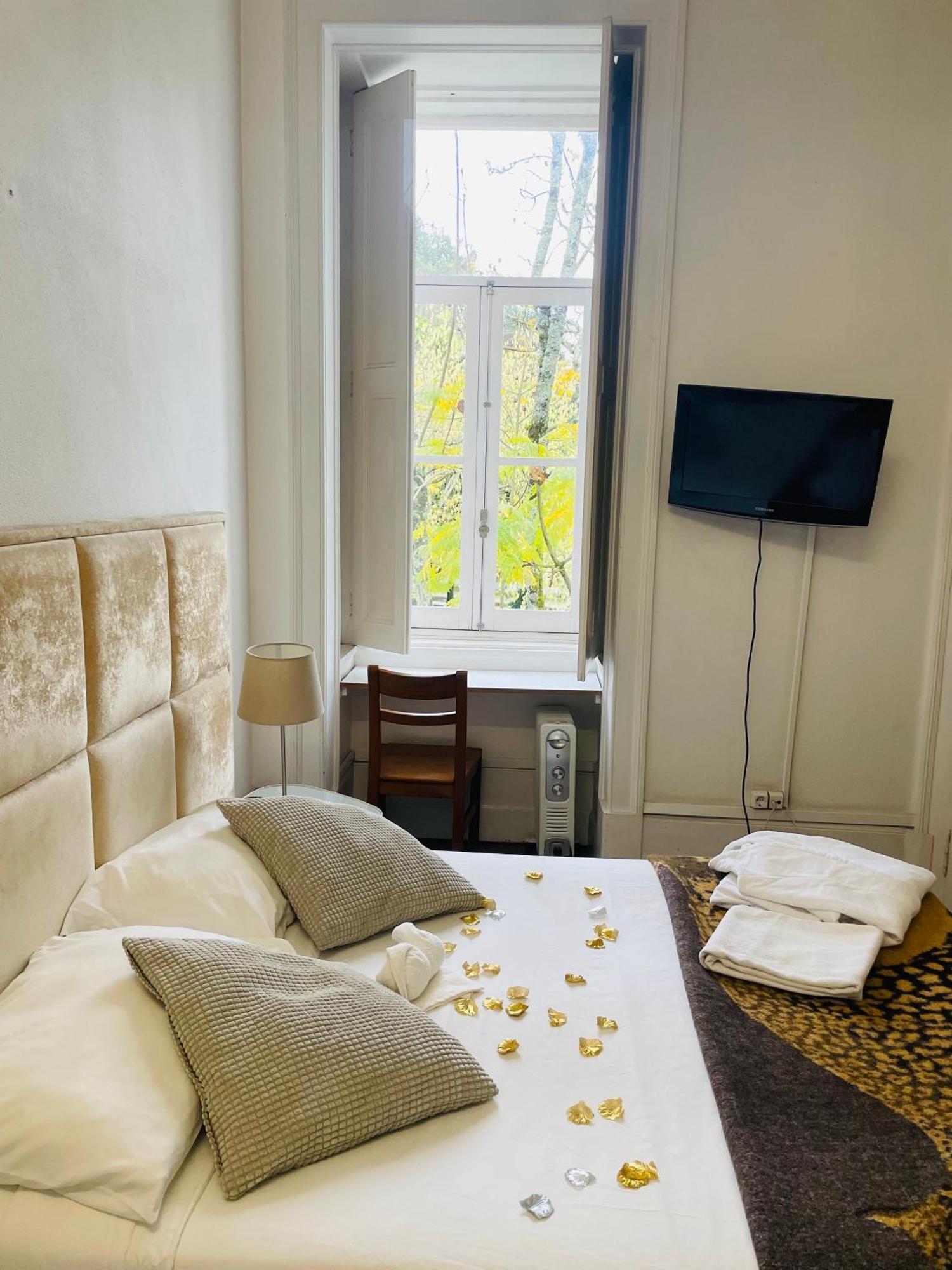 Ww Hostel & Suites Coimbra Exterior photo